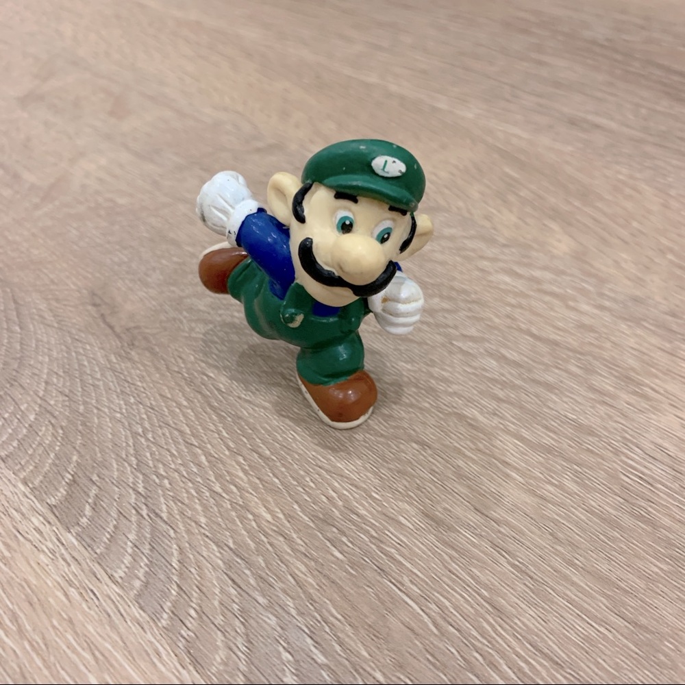 Super Mario Brothers - Vintage 1989 Luigi Figurine in GUC